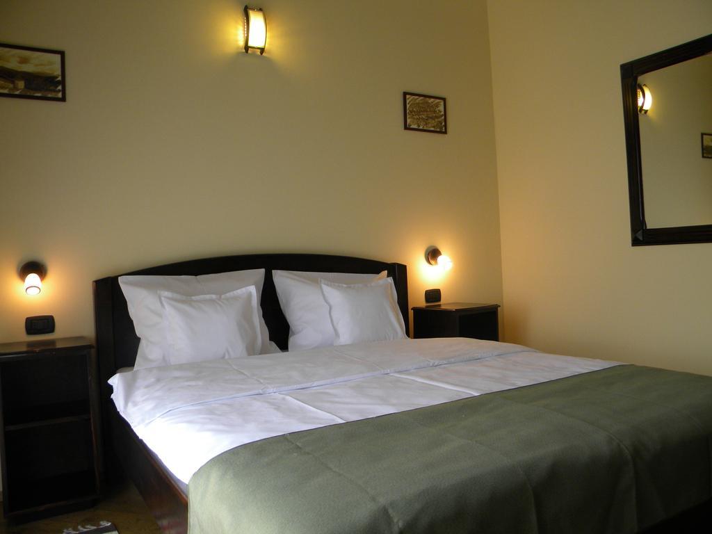 Pensiunea Mason'S Rîşnov Quarto foto