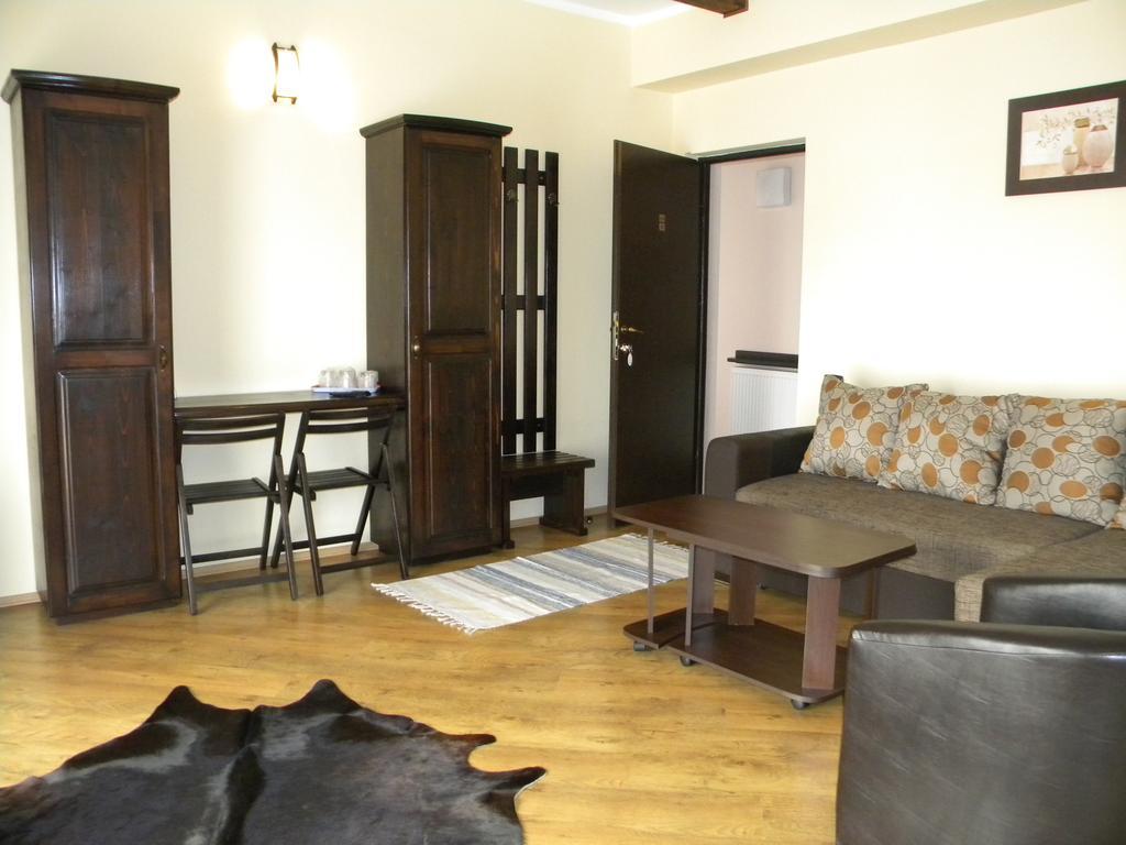 Pensiunea Mason'S Rîşnov Quarto foto